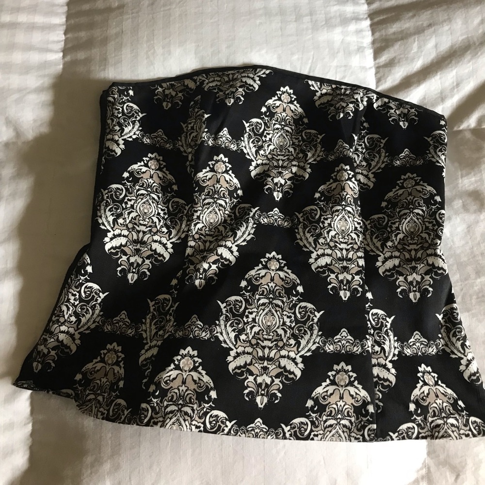 White House Black market bustier size 6